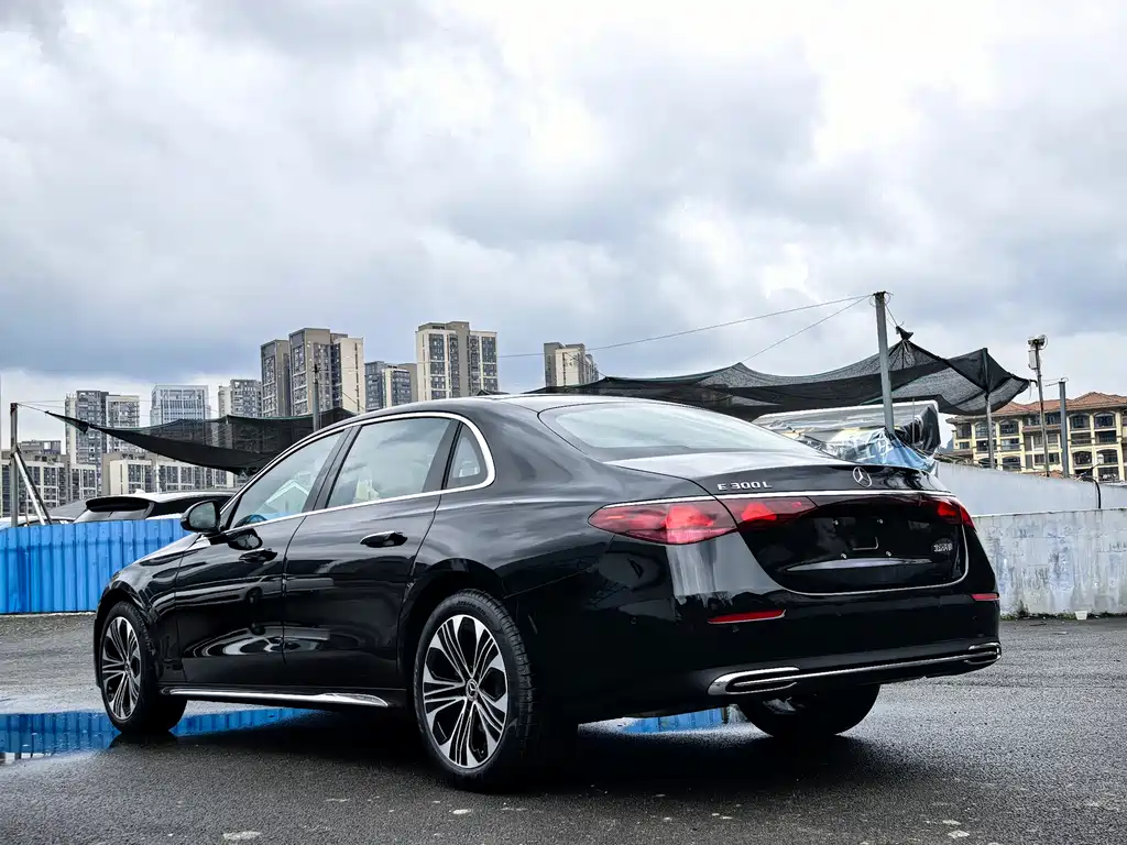 Mercedes-Benz E-Class 2026 E 300 L Luxury Model купить на сайте DeffCars