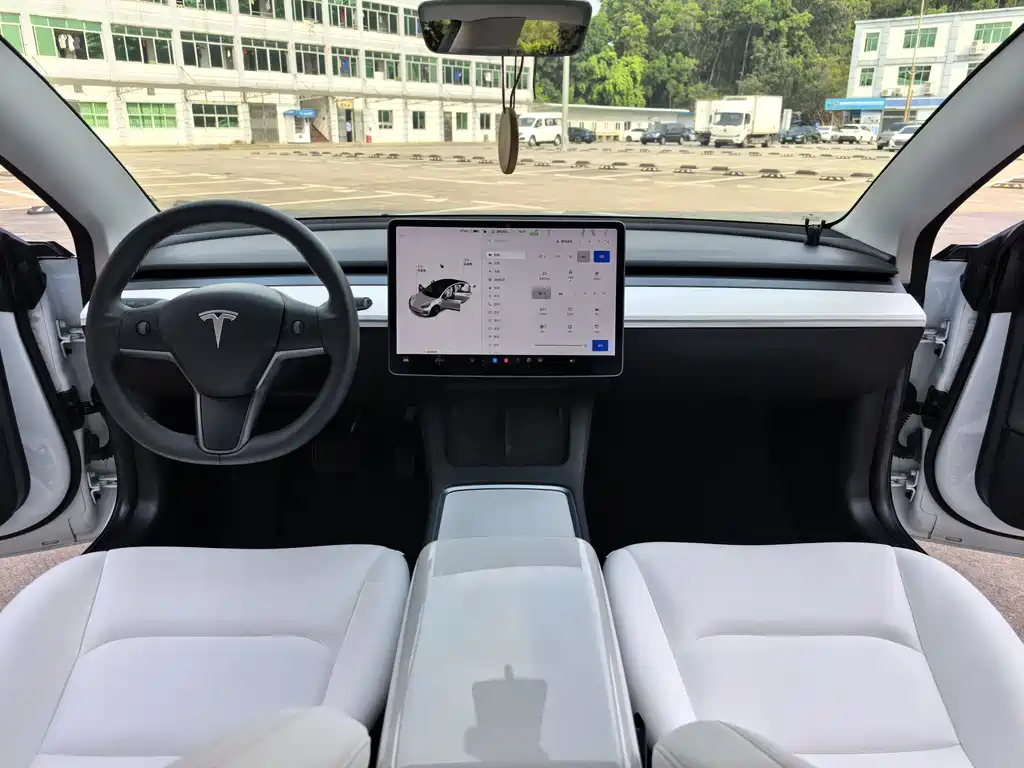 Model 3 2021 standard range rear drive upgraded version 3D6 купить на сайте DeffCars