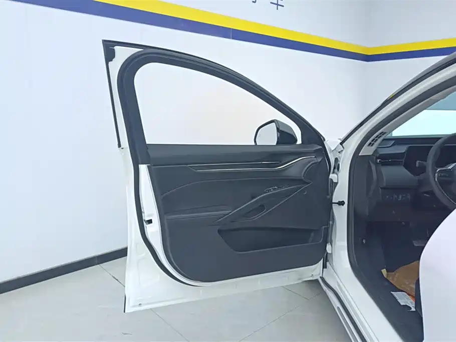 Mondeo 2022 facelift EcoBoost 245 luxury model купить на сайте DeffCars