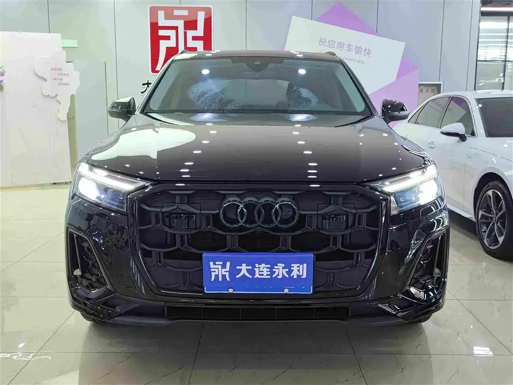 Audi Q7 2025 45 TFSI quattro S line Black Warrior купить на сайте DeffCars