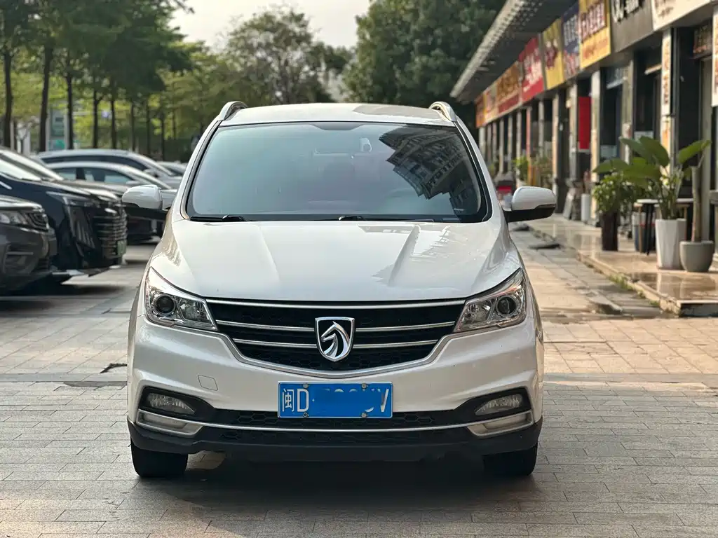 Baojun 730 2021 1.5L manual fashion 7 seats купить на сайте DeffCars
