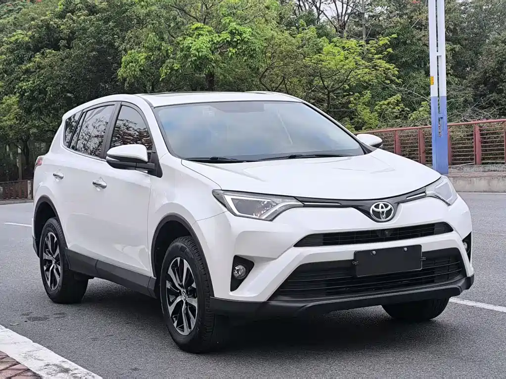 RAV4 Rongfang 2016 2.0L CVT two-wheel drive fashion version National V купить на сайте DeffCars