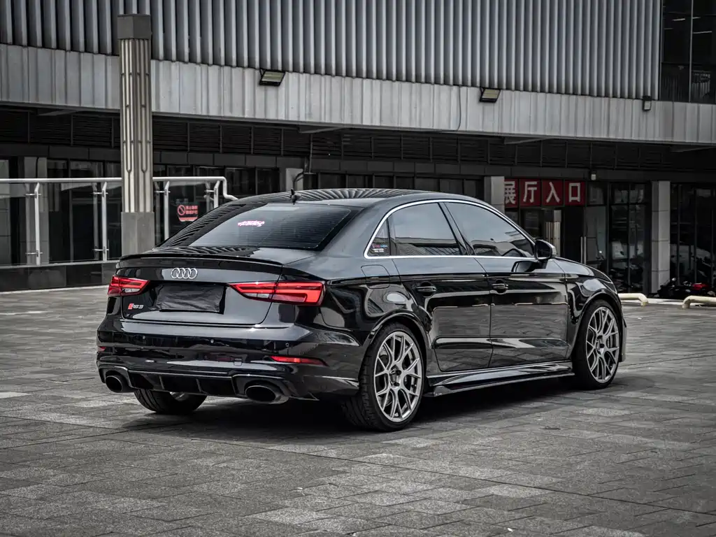 Audi RS 3 2017 RS 3 2.5T Limousine купить на сайте DeffCars