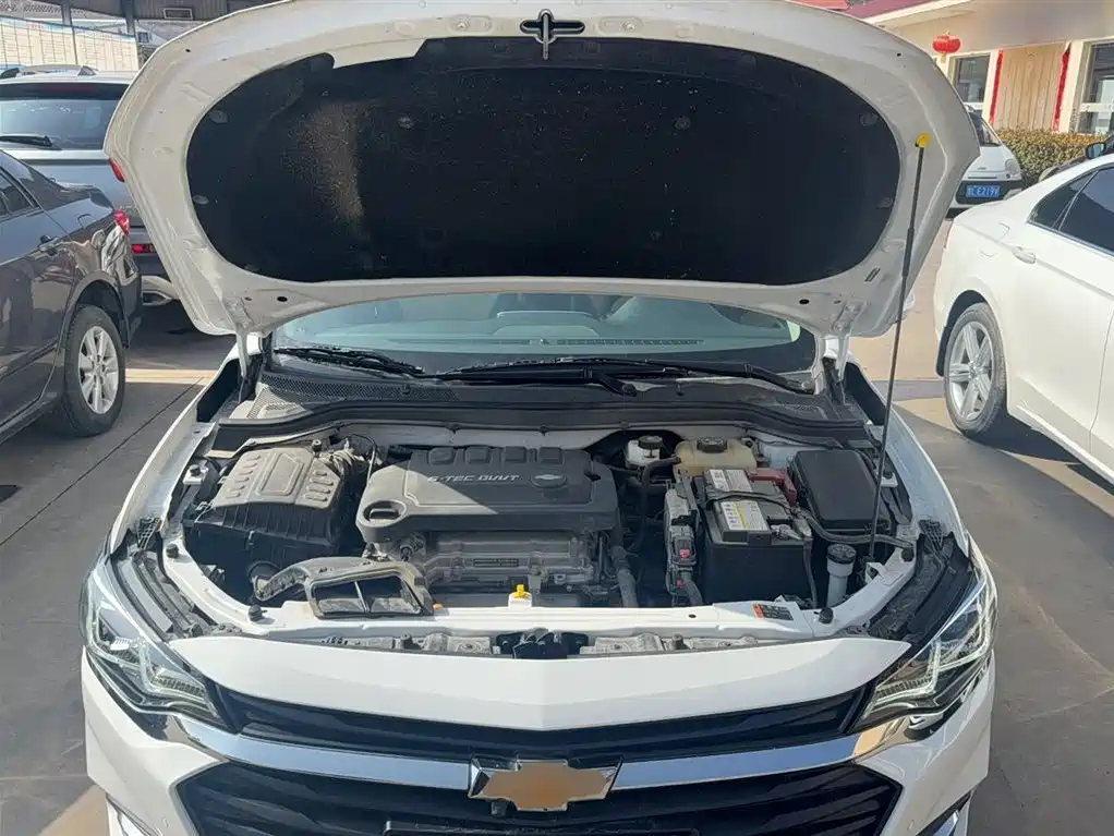 Cruze 2022 320 Automatic Sunroof Edition купить на сайте DeffCars