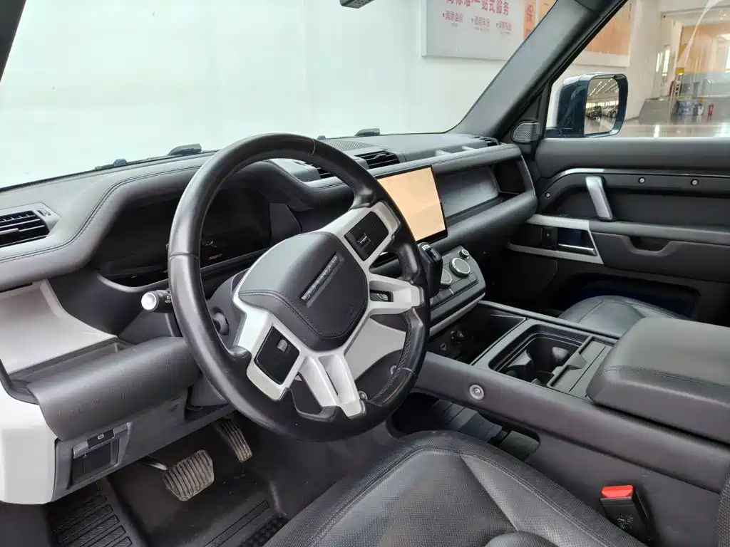 Land Rover Defender 2023 facelift 110 3.0T P400 X-DYNAMIC HSE купить на сайте DeffCars