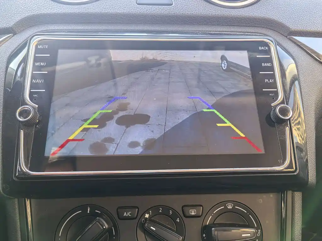 Jetta 2017 1.4L manual fashion model купить на сайте DeffCars