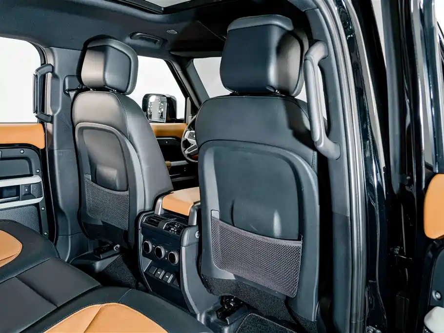 Land Rover Defender 2024 110 3.0T P400 X-DYNAMIC HSE купить на сайте DeffCars