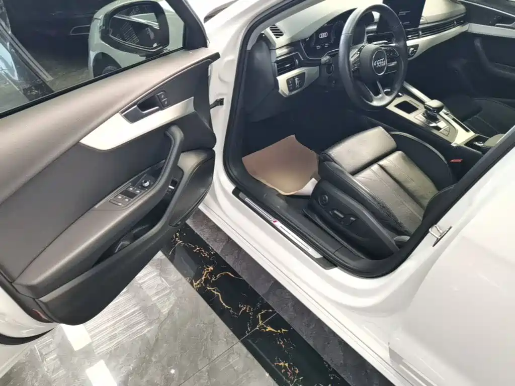 Audi A4L 2020 40 TFSI fashionable and dynamic купить на сайте DeffCars
