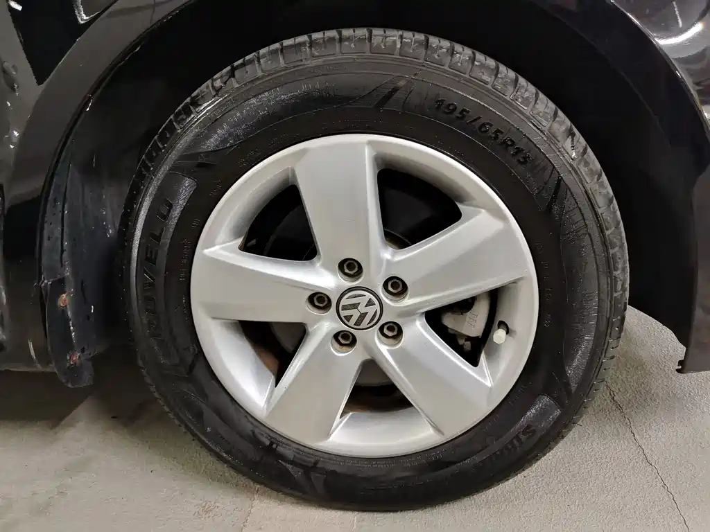 Lavida 2013 Classic 1.6L Manual Fashion Edition купить на сайте DeffCars