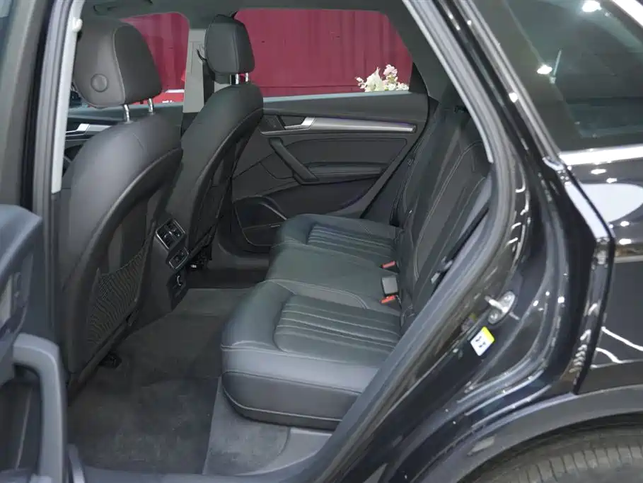 Audi Q5L 2022 45T luxury and dynamic model купить на сайте DeffCars