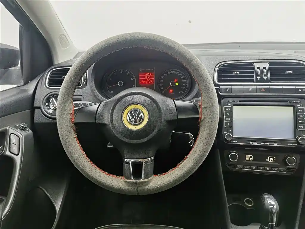 Polo 2011 1.4L automatic cool version купить на сайте DeffCars