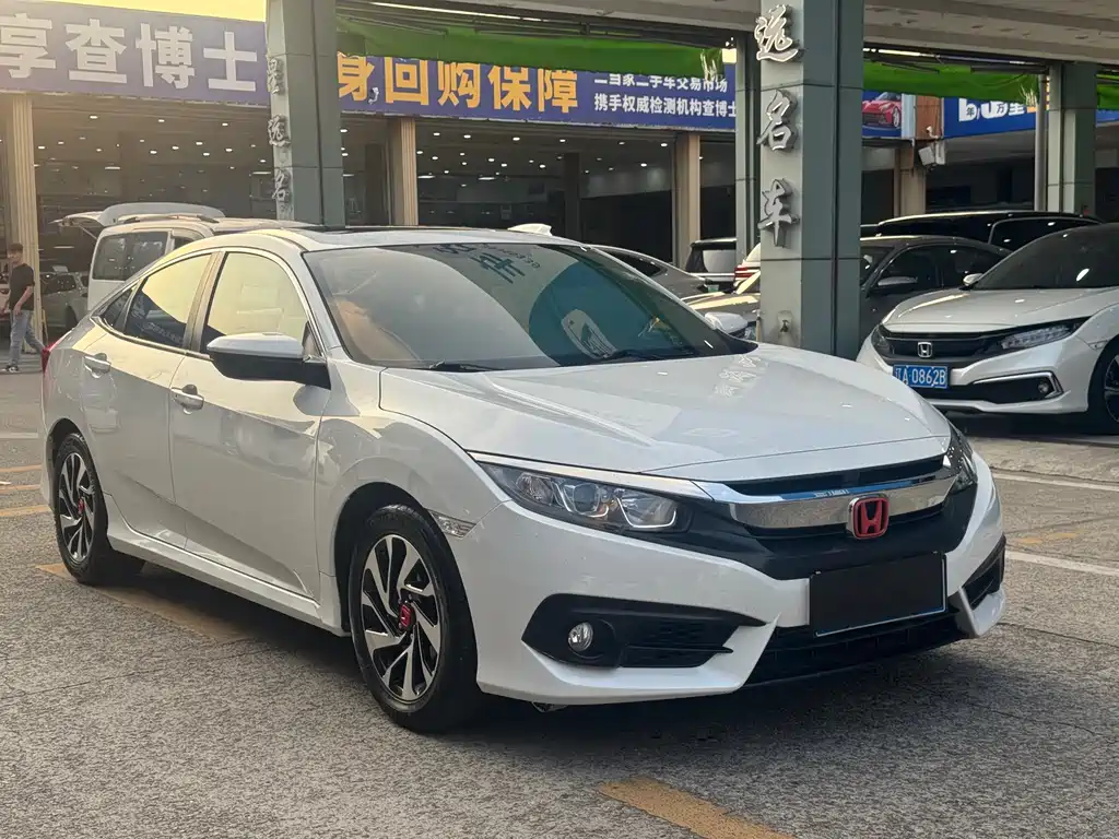 Civic 2016 220TURBO CVT Deluxe Edition купить на сайте DeffCars