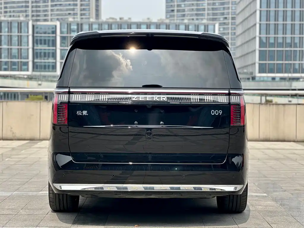 Jikrypton 009 2024 six-seater executive version four-wheel drive 108kWh купить на сайте DeffCars