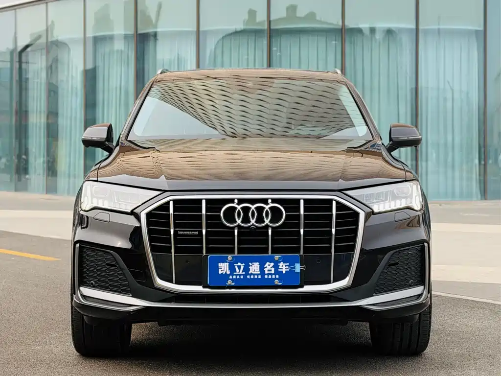 Audi Q7 2021 45 TFSI quattro S line sports купить на сайте DeffCars