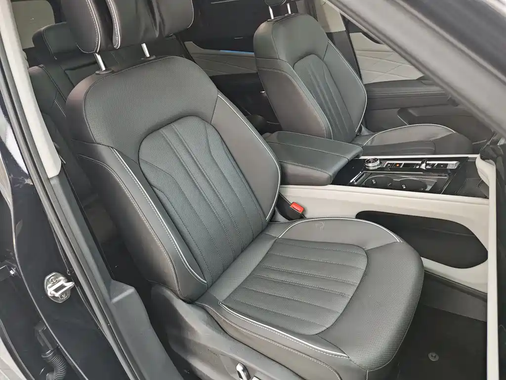 Touron 2023 facelift 380TSI four-wheel drive exclusive luxury version купить на сайте DeffCars