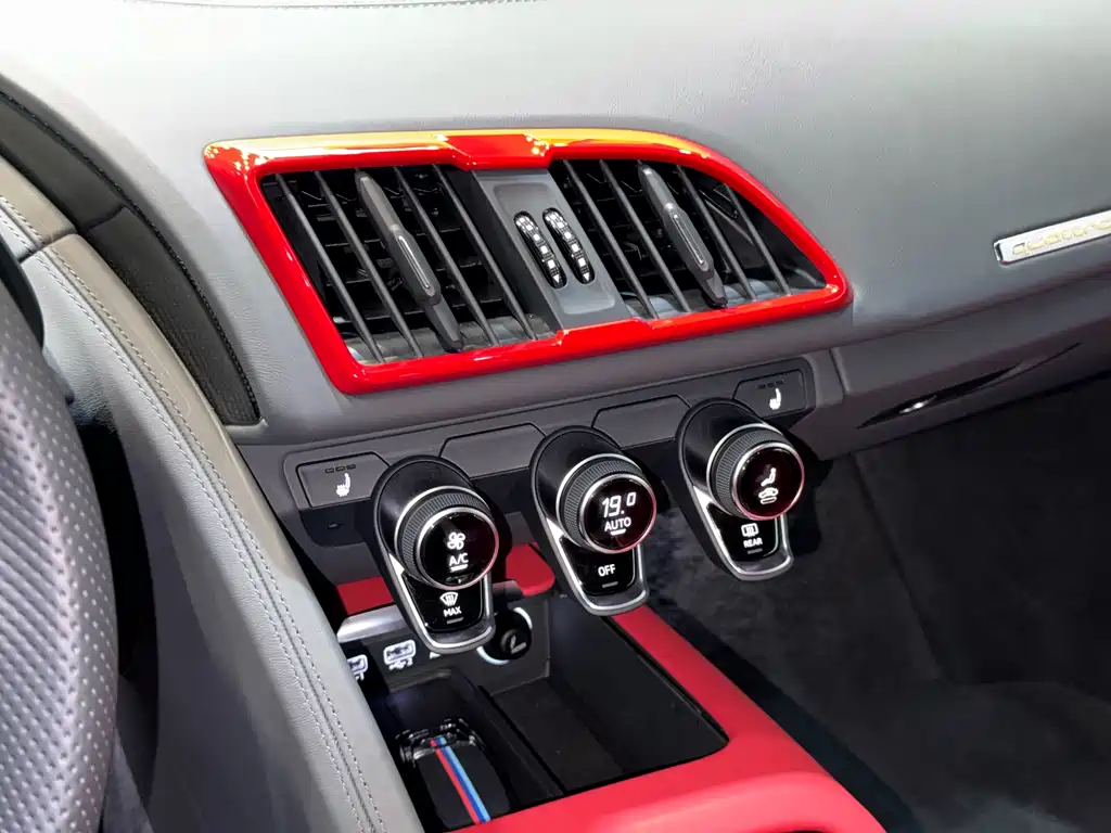 Audi R8 2022 V10 Coupe performance купить на сайте DeffCars