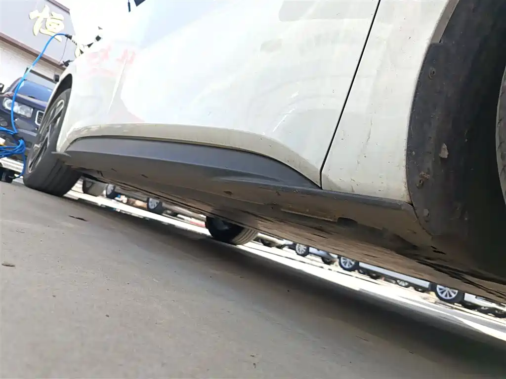 Volkswagen ID.3 2025 Smart Model Outstanding Edition купить на сайте DeffCars