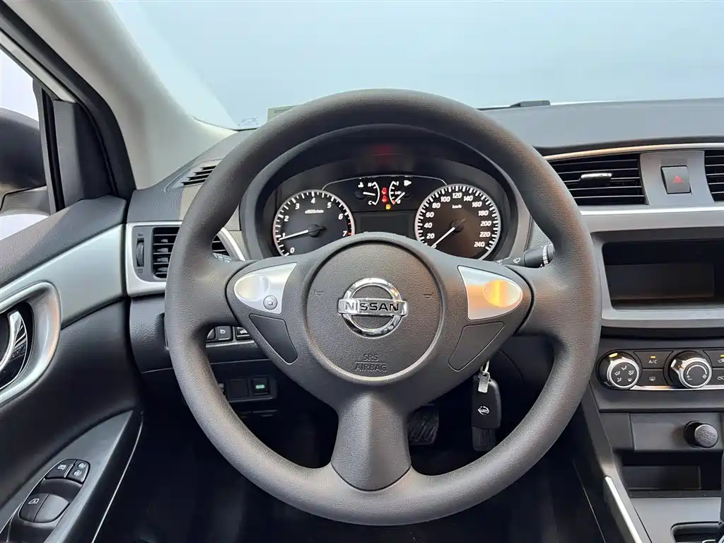 Sylphy 2024 Classic 1.6XE CVT Comfort Edition купить на сайте DeffCars