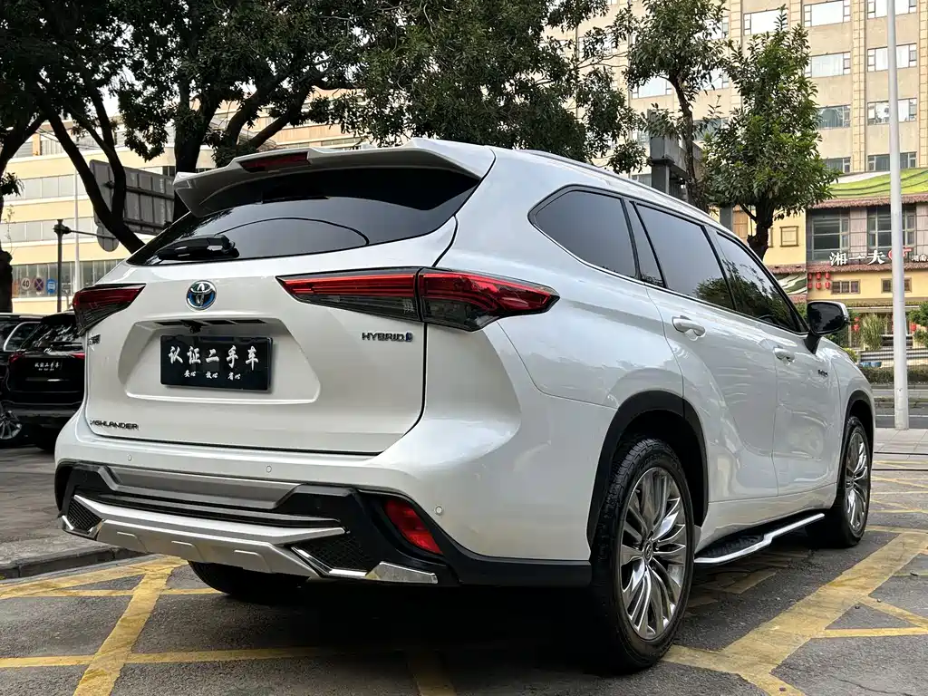 Highlander 2022 dual engine 2.5L two-wheel drive premium version 7 seats купить на сайте DeffCars