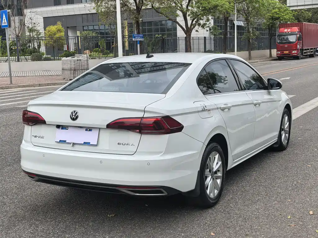 Bora 2021 1.5L automatic comfort intelligent connected version купить на сайте DeffCars