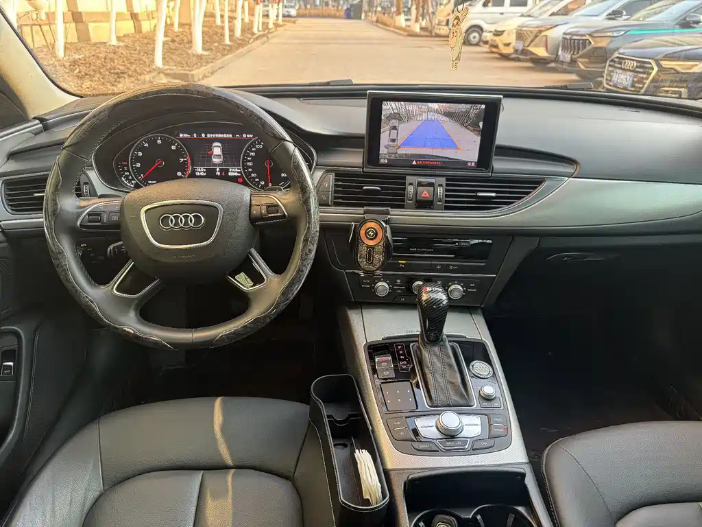 Audi A6L 2018 30th Anniversary Model 35 TFSI Fashion Model купить на сайте DeffCars