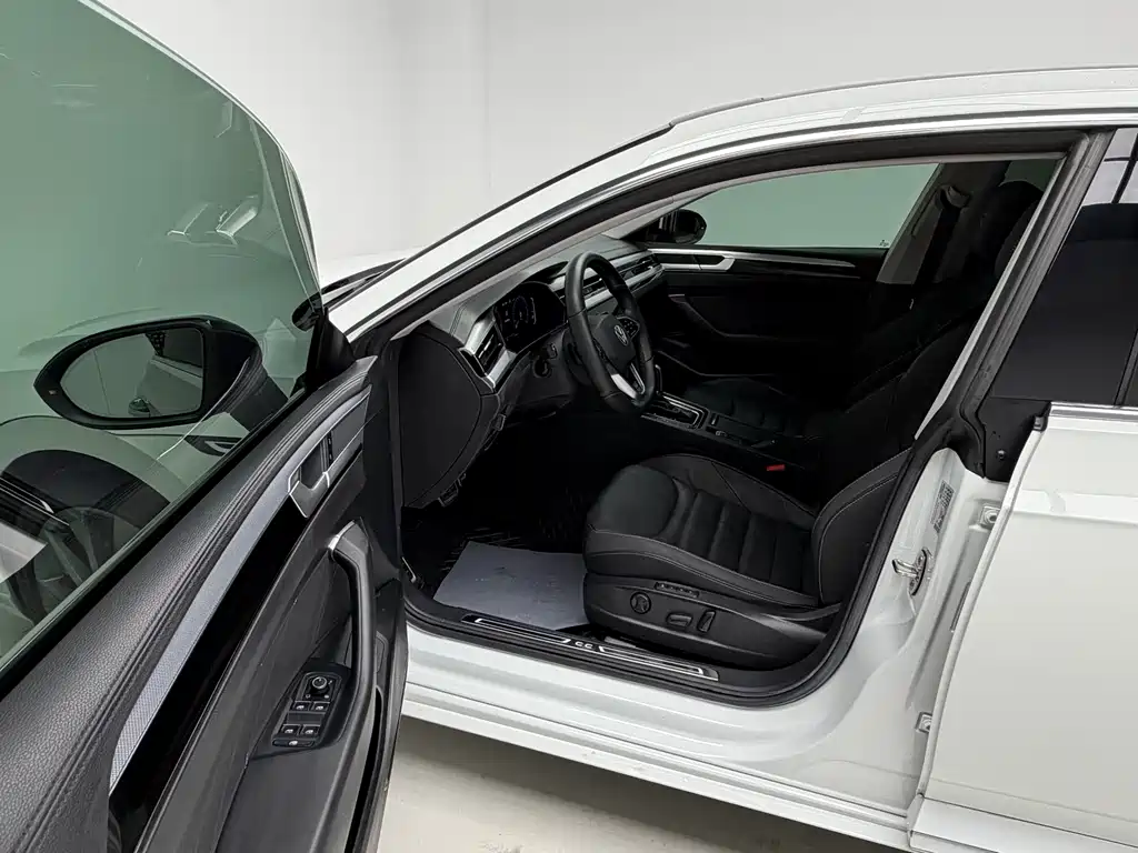 FAW-Volkswagen CC 2021 380TSI Dazzling Edition 30th Anniversary Edition купить на сайте DeffCars