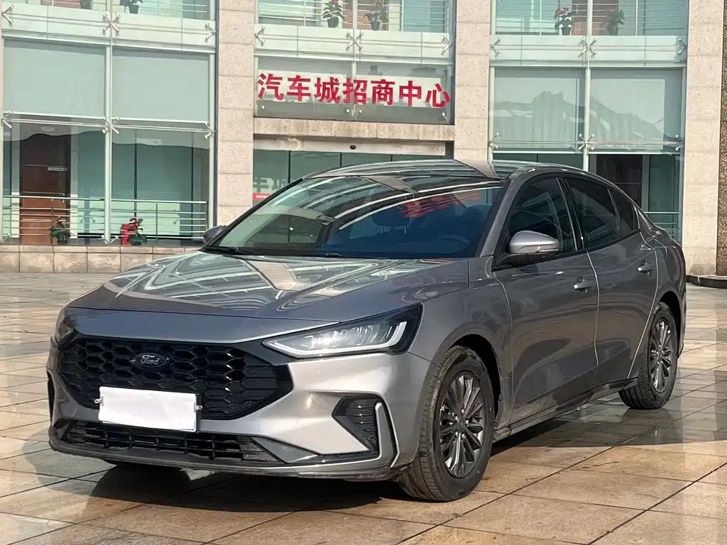 Focus 2022 sedan EcoBoost 180 automatic racing version купить на сайте DeffCars