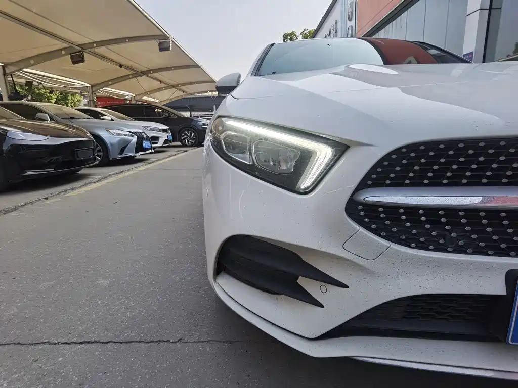 Mercedes-Benz A-Class 2021 A 200 L Sports Sedan Dynamic Type купить на сайте DeffCars