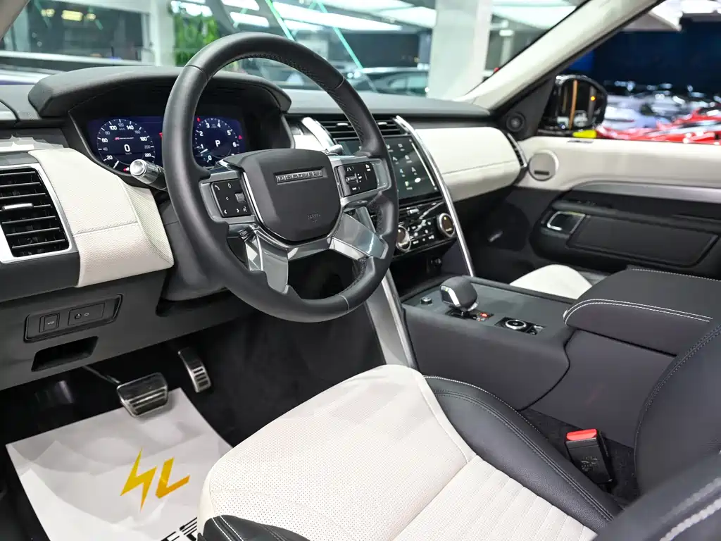 Discover the 2021 360PS R-Dynamic SE купить на сайте DeffCars