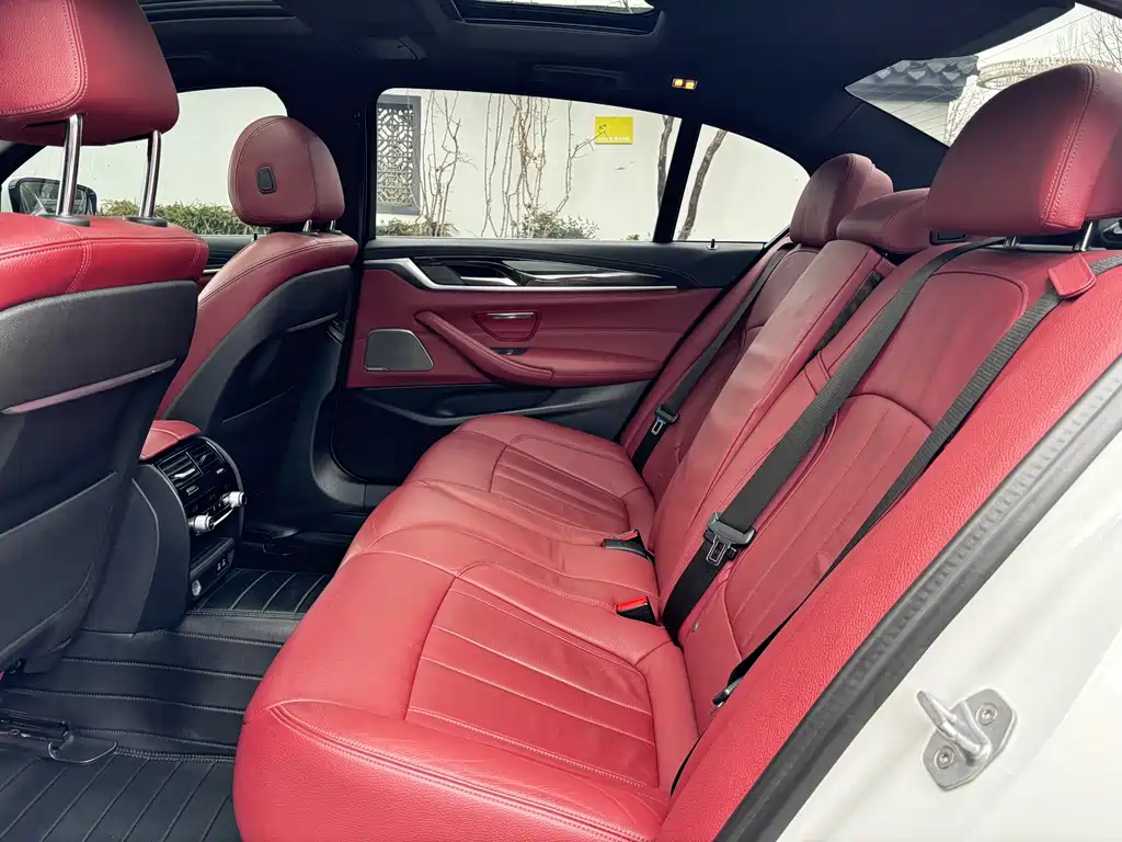 BMW 5 Series 2020 530Li Exclusive M Sports Package купить на сайте DeffCars