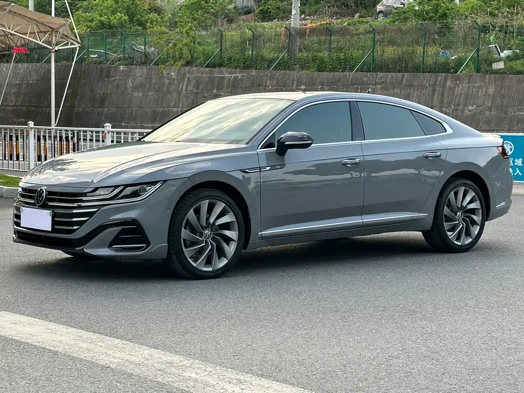 FAW-Volkswagen CC 2023 380TSI eye-catching version купить на сайте DeffCars