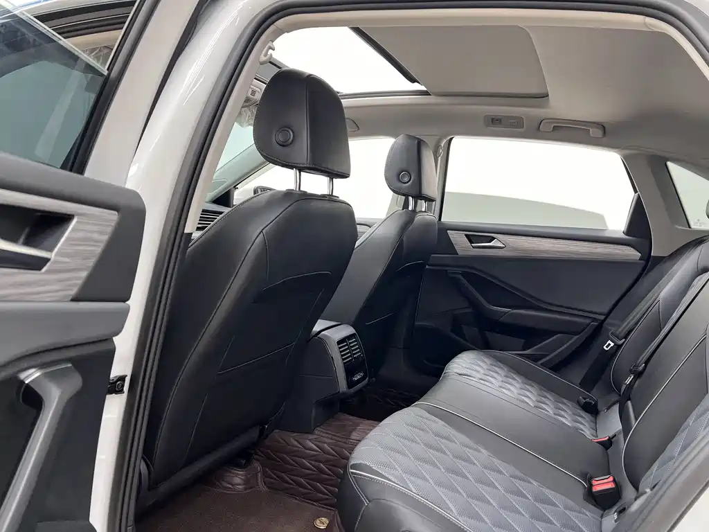 Sagitar 2023 300TSI DSG Super Edition купить на сайте DeffCars