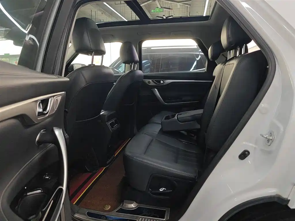 Changan CS95 2019 2.0T two-wheel drive luxury model купить на сайте DeffCars
