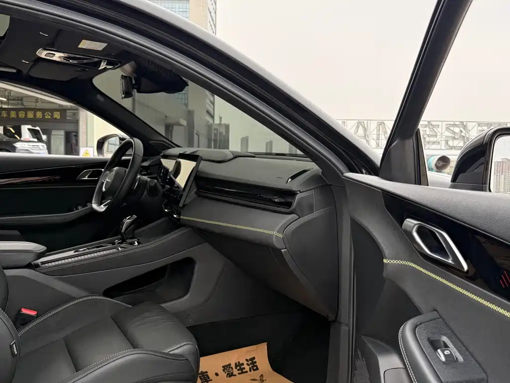Lynk & Co 03 2023 2.0TD DCT Pro купить на сайте DeffCars