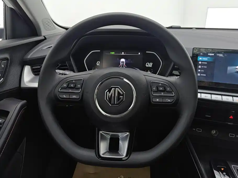 MG5 2023 180DVVT CVT Deluxe Edition купить на сайте DeffCars