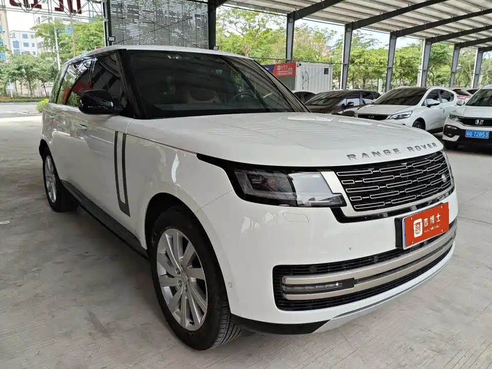 Range Rover 2023 3.0 L6 400PS Seven-seater Extended Edition купить на сайте DeffCars