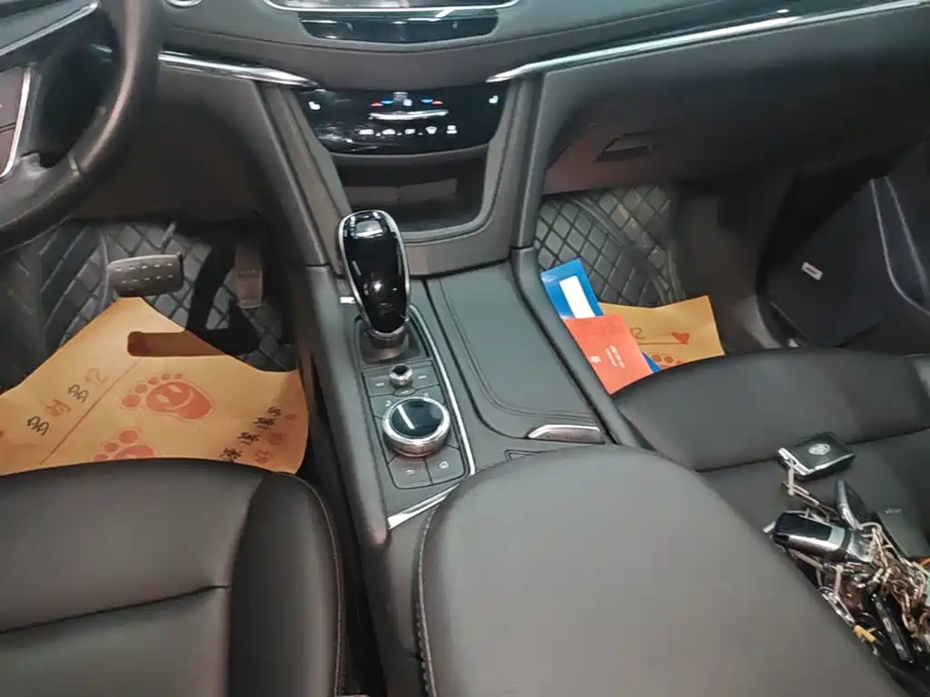 Cadillac XT5 2021 28T luxury model купить на сайте DeffCars