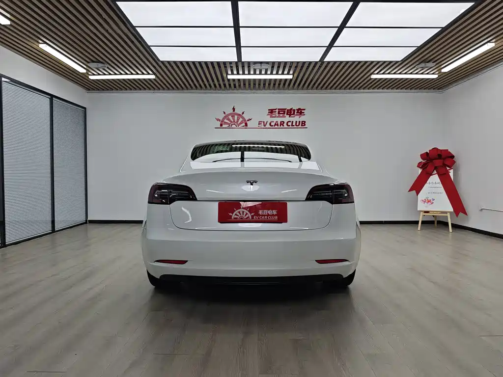 Model 3 imported 2019 long range rear drive version купить на сайте DeffCars