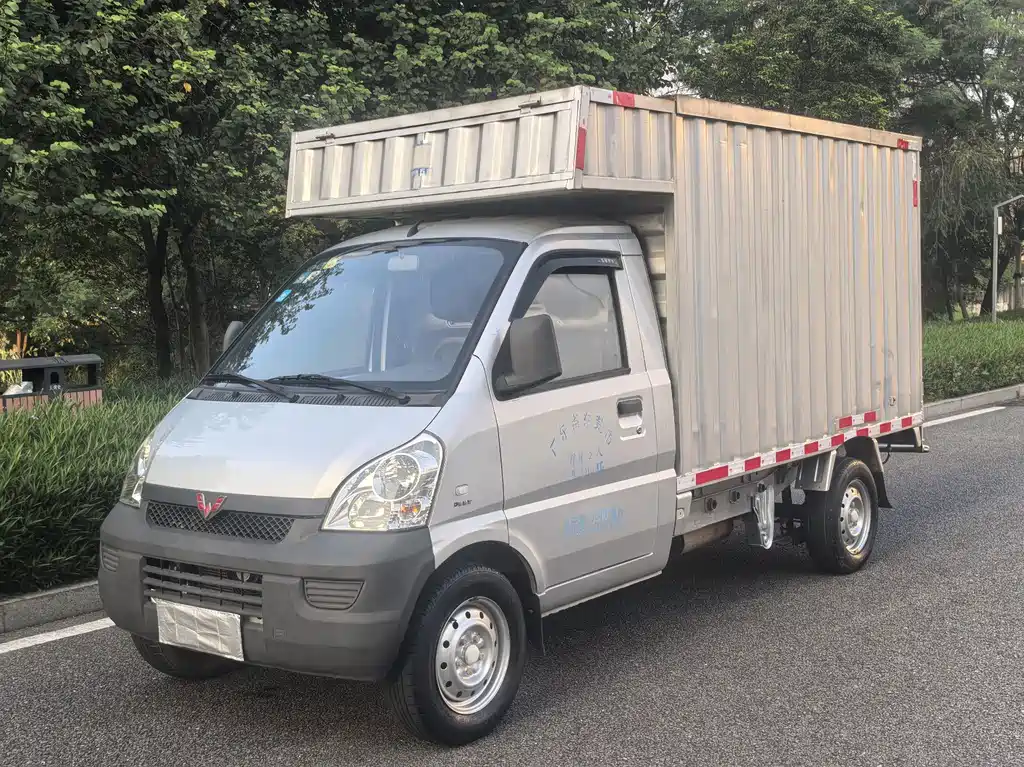Wuling Rongguang small truck 2017 1.5L single row basic model L3C купить на сайте DeffCars