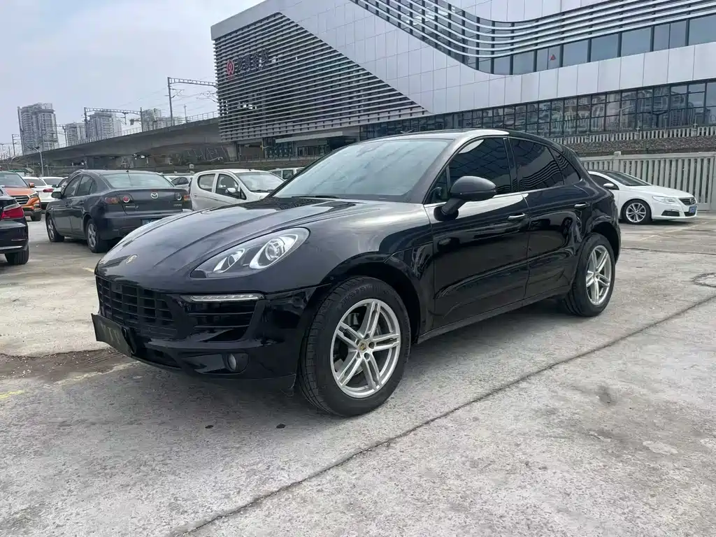 Macan 2017 Macan 2.0T купить на сайте DeffCars