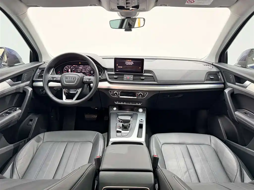 Audi Q5L 2020 facelift 40 TFSI enjoys fashionable style купить на сайте DeffCars