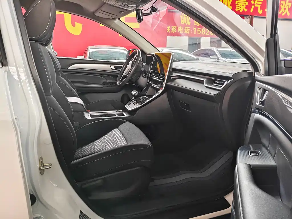 Haval M6 2023 PLUS 1.5T DCT luxury smart connected model купить на сайте DeffCars