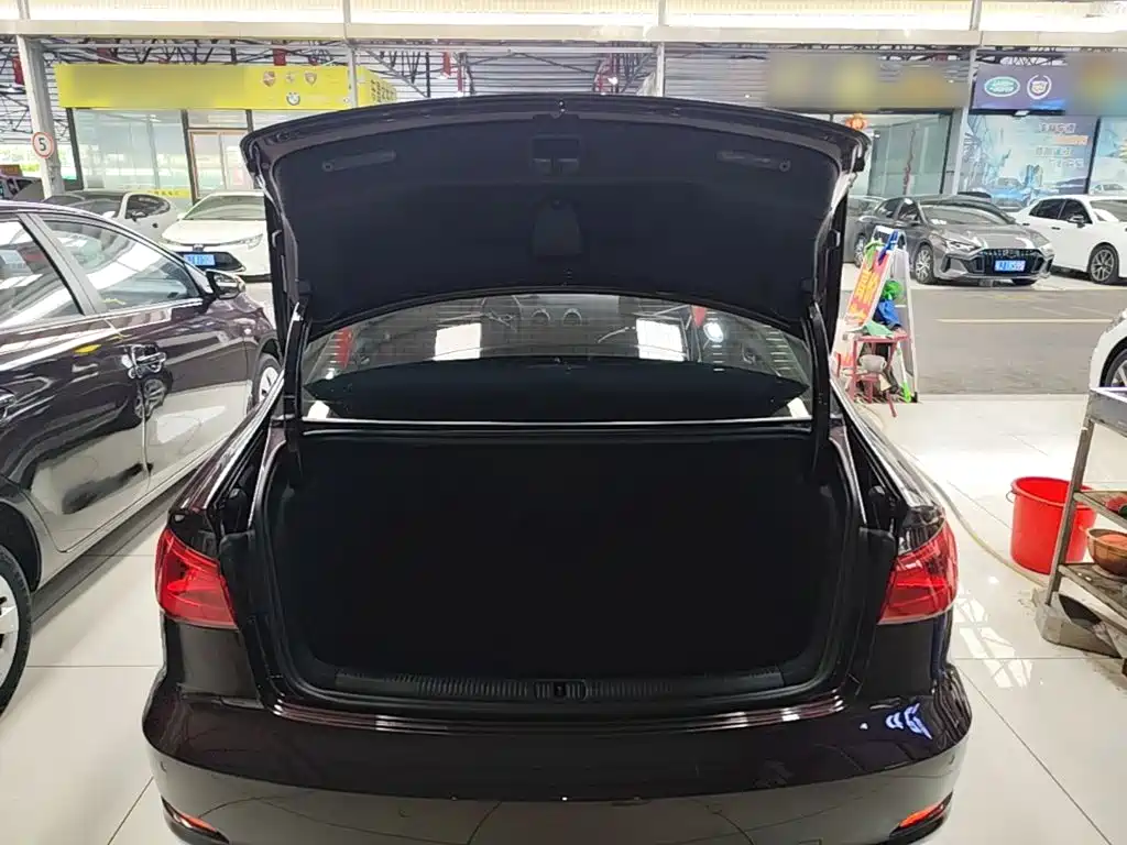 Audi A3 2016 Limousine 35 TFSI Style Edition купить на сайте DeffCars