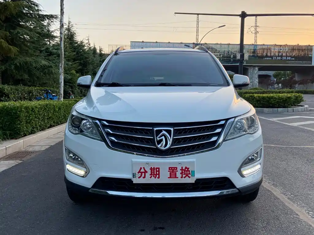 Baojun 560 2015 1.8L manual elite type купить на сайте DeffCars
