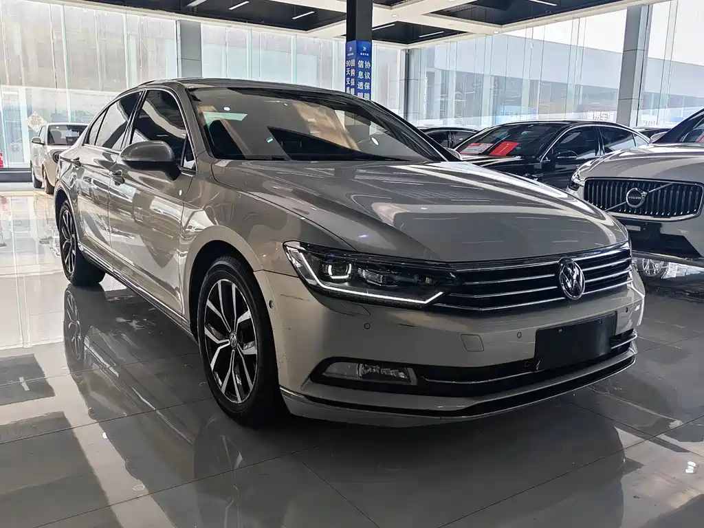 MAGOTAN 2017 330TSI DSG Premium Type купить на сайте DeffCars