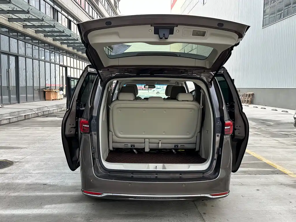 Buick GL8 2020 Land Business Class 652T Luxury купить на сайте DeffCars
