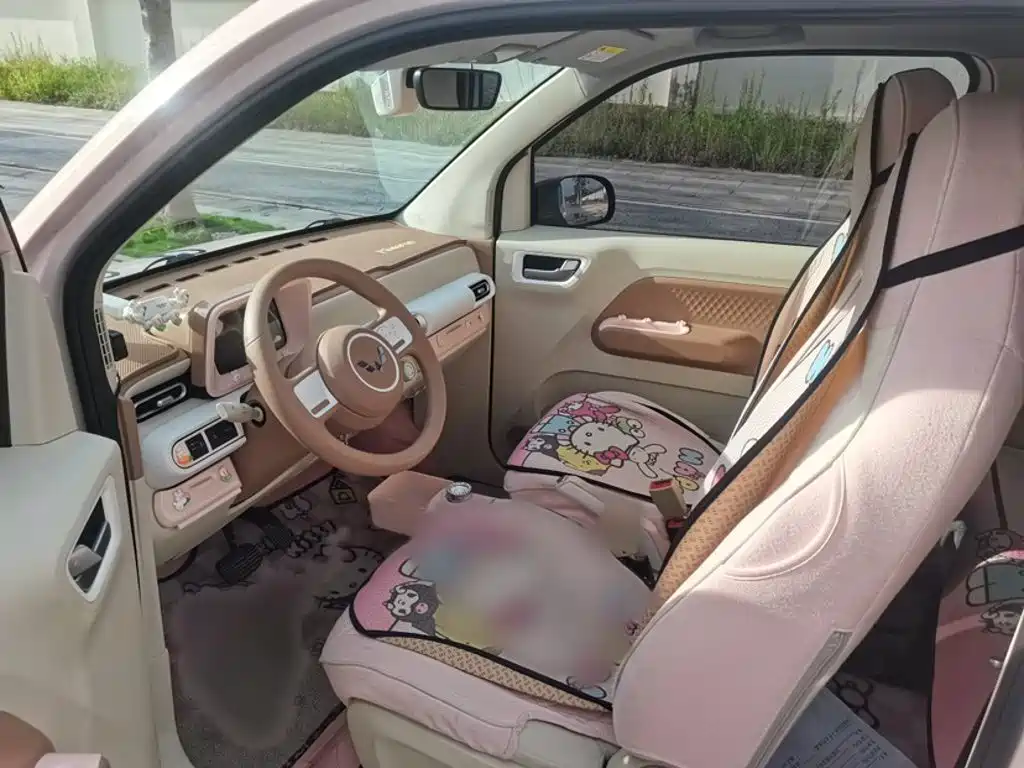 Hongguang MINIEV 2024 third generation 215km youth version купить на сайте DeffCars