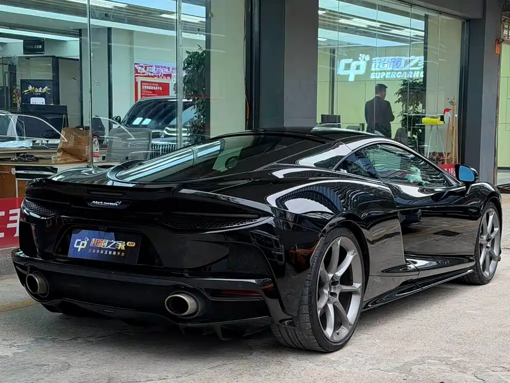 McLaren GT 2019 4.0T standard model купить на сайте DeffCars