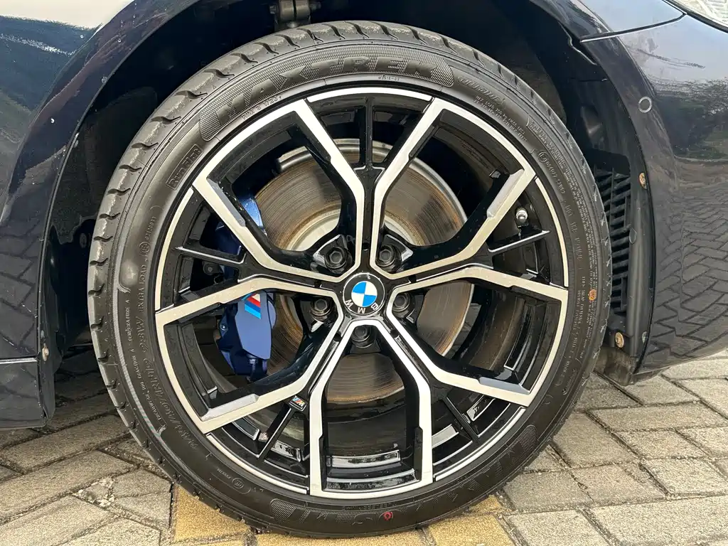 BMW 5 Series 2021 530Li Leading M Sports Package купить на сайте DeffCars