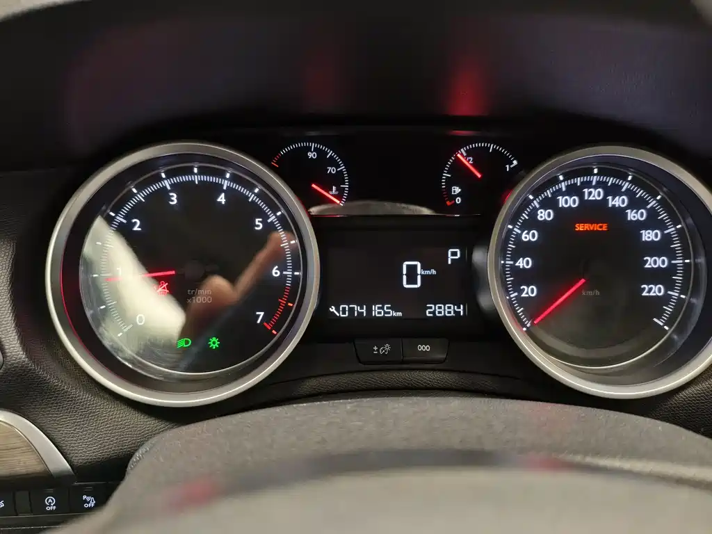 Peugeot 408 2018 350THP Automatic Deluxe Edition купить на сайте DeffCars